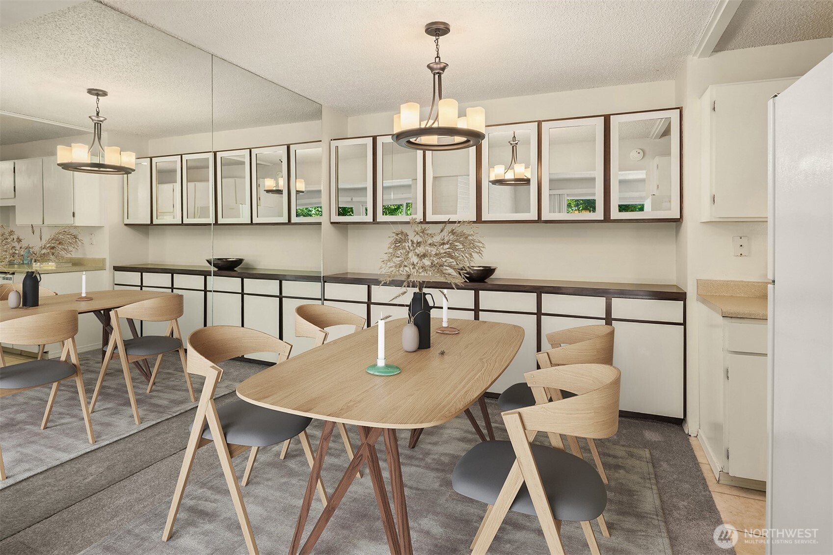 2501 Canterbury Ln E 106