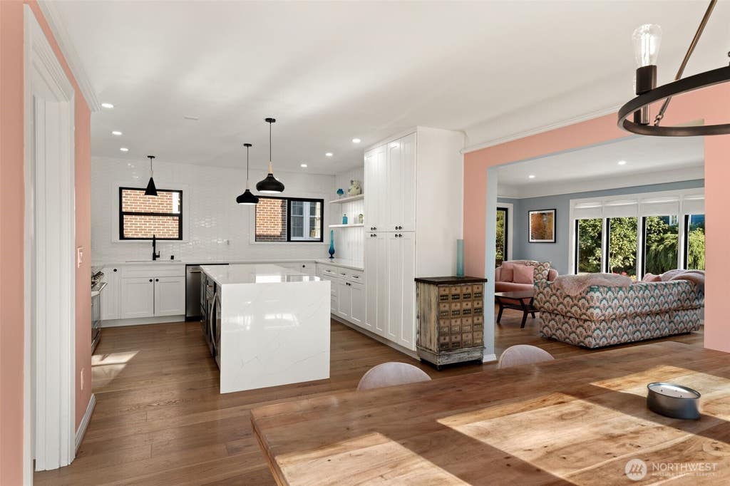Photo of 3302 E Pine Street, Seattle, WA 98122 (MLS # 2568047)