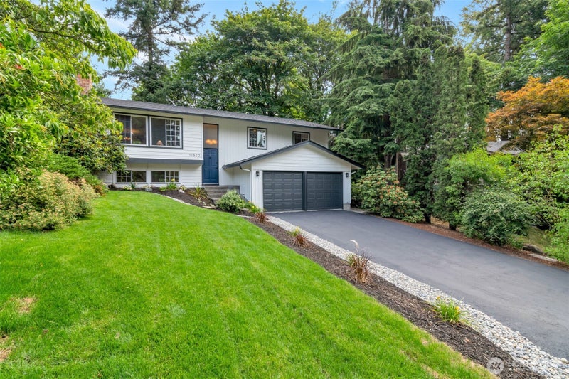 10520 NE 136th Place