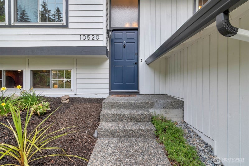 10520 NE 136th Place
