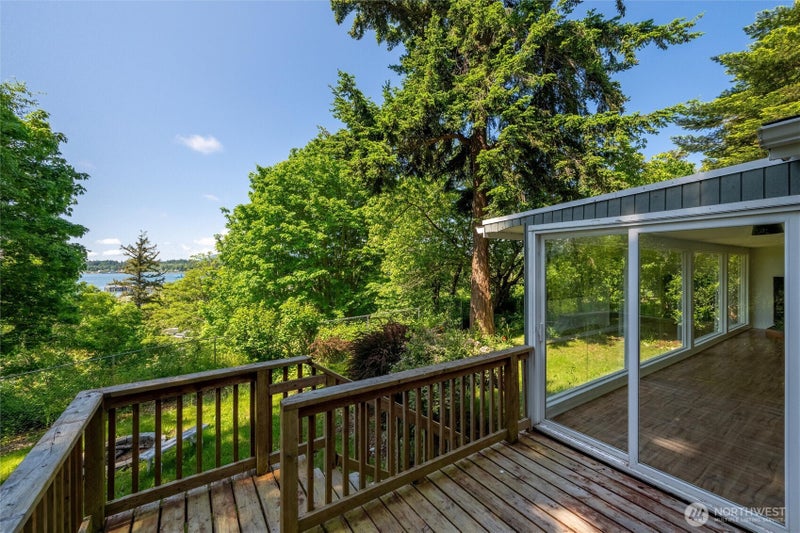 2553 Mackenzie Road