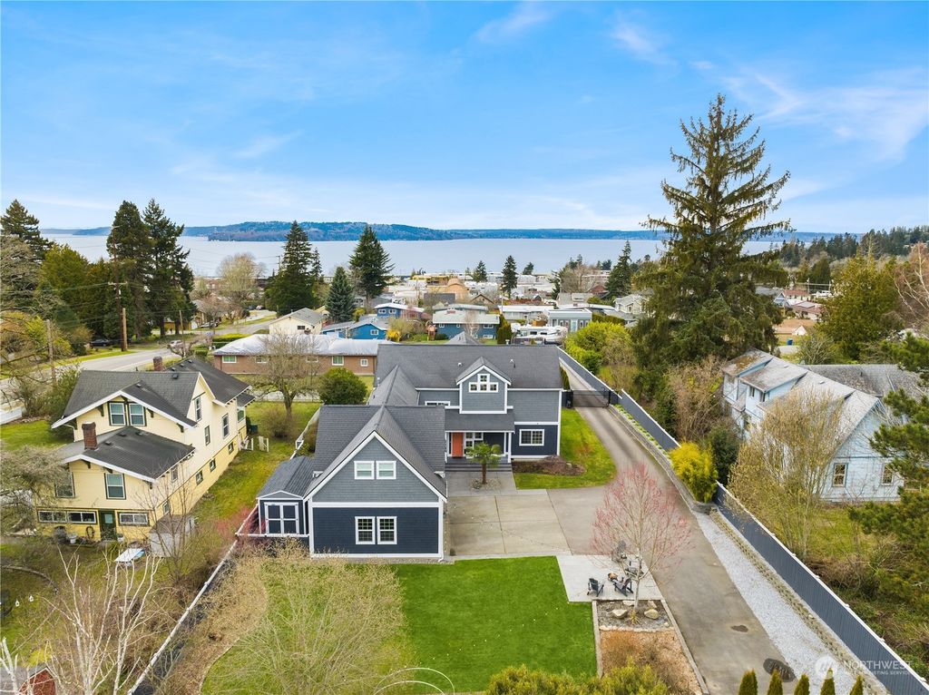 Photo of 22224 10th Place S, Des Moines, WA 98198 (MLS # 2041826)
