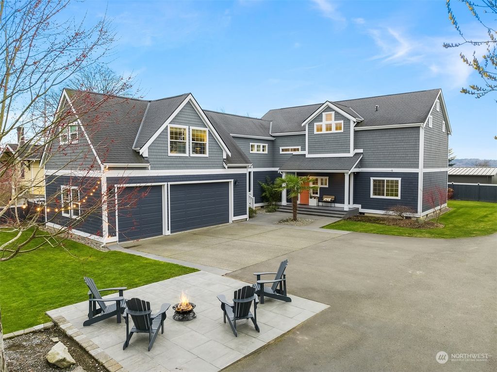 Photo of 22224 10th Place S, Des Moines, WA 98198 (MLS # 2041826)