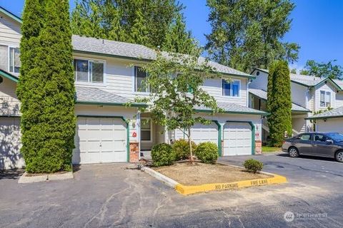 Photo of 1131 115th Street SW #J3, Everett, WA 98204 (MLS # 2461492)