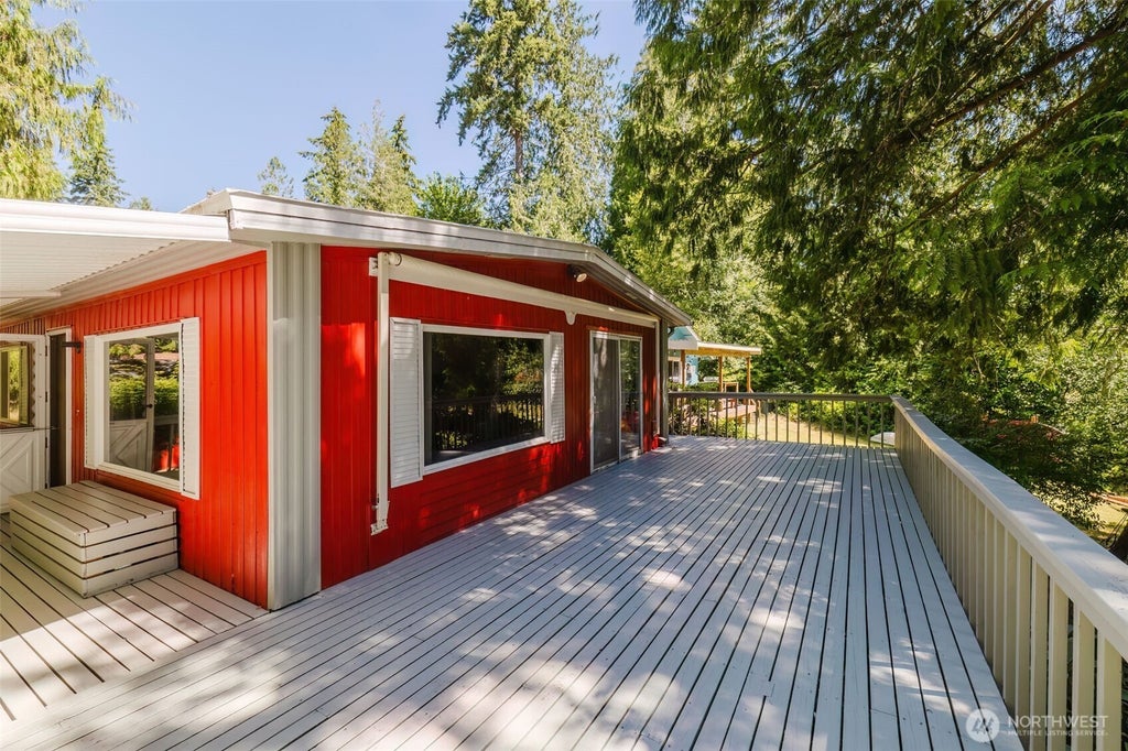 Photo of 41 E Pickering Place, Shelton, WA 98584 (MLS # 2553008)