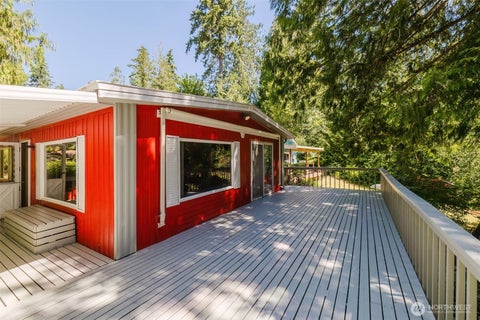 Photo of 41 E Pickering Place, Shelton, WA 98584 (MLS # 2553008)