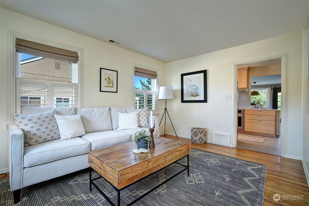 Photo of 4100 SW Ida Street, Seattle, WA 98136 (MLS # 2240950)