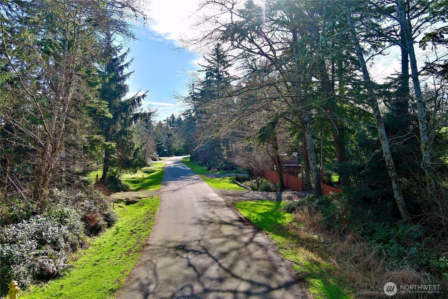 721 Chenois Avenue NE