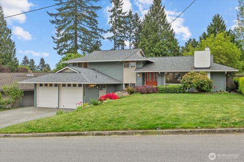 Photo of 17013 NE 18th Street, Bellevue, WA 98008 (MLS # 2517968)
