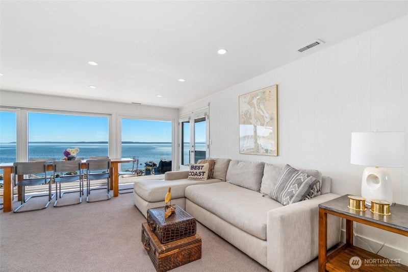 2556 Sunlight Beach Road