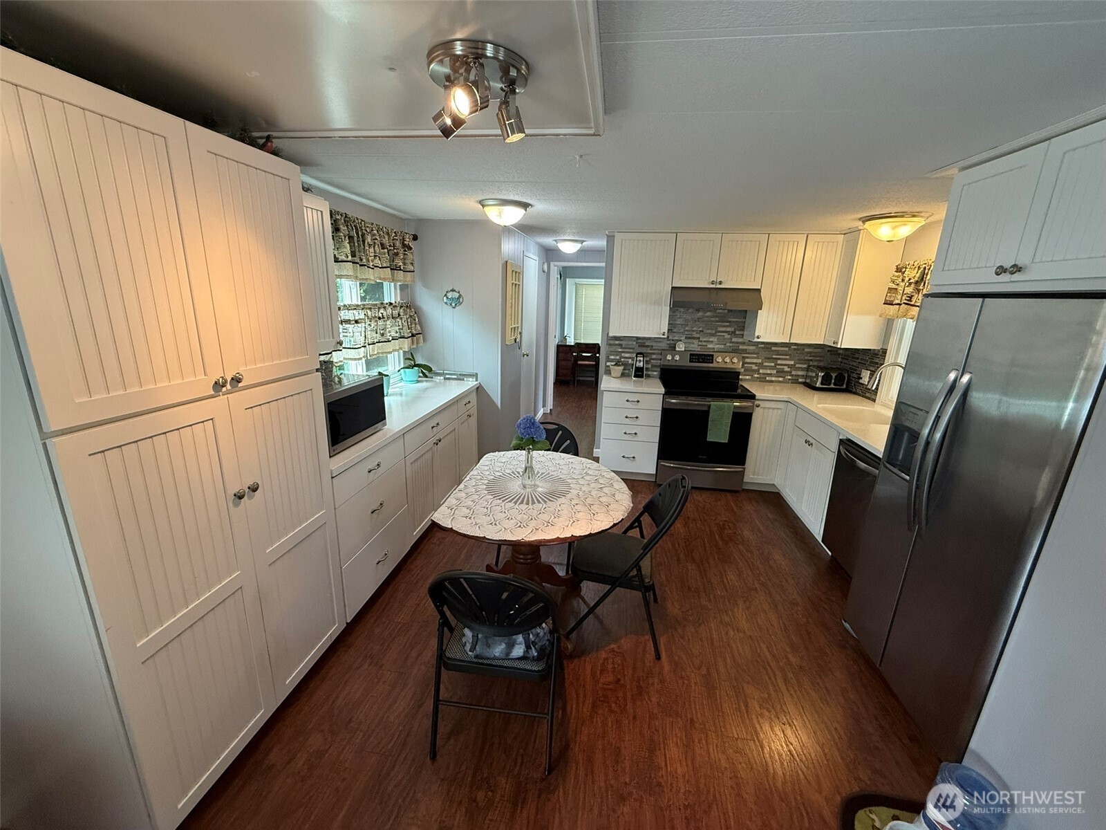 1121 244 Street SW 41