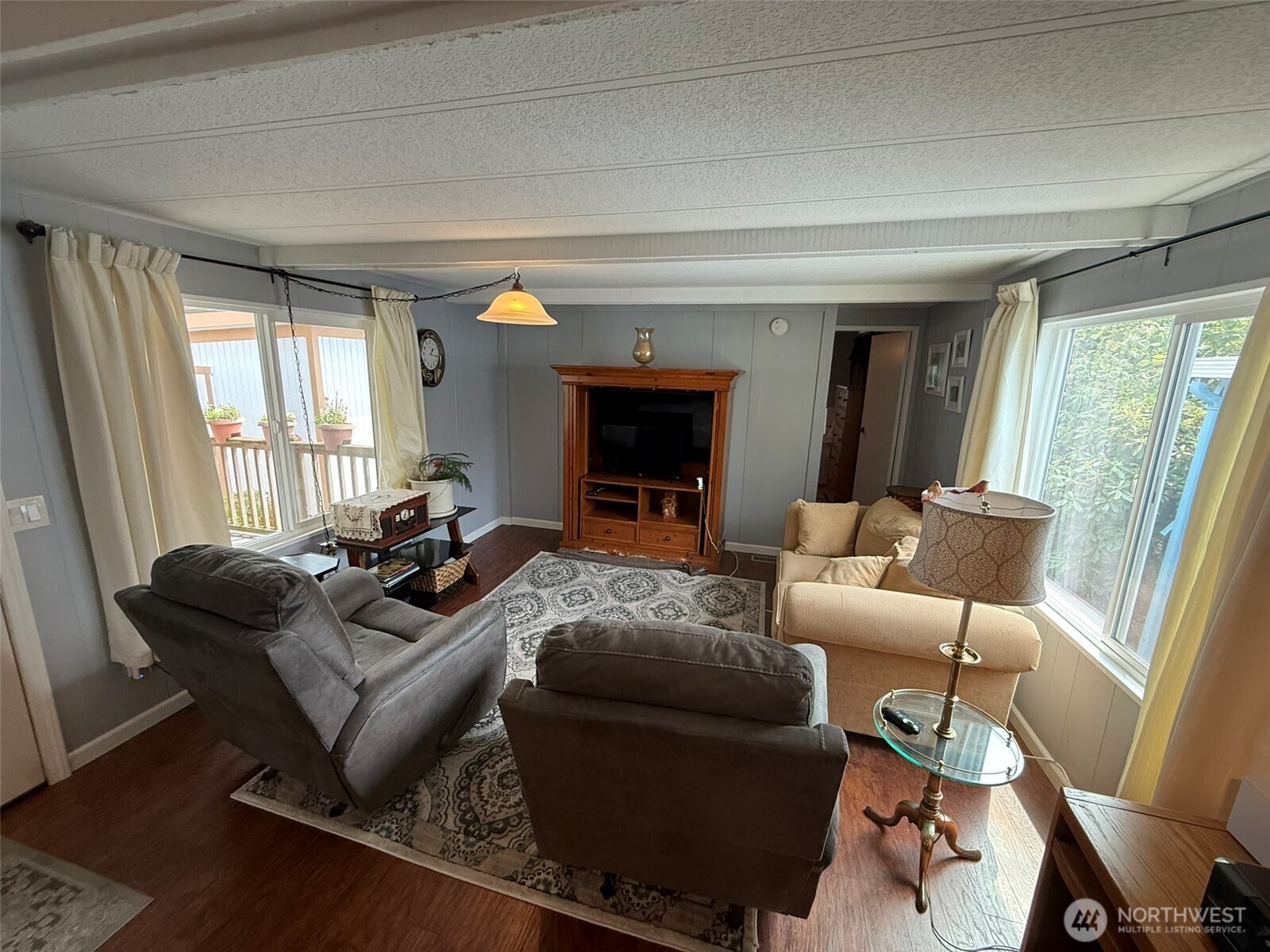 1121 244 Street SW 41