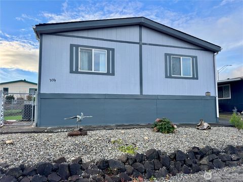 Photo of 1111 Archwood Drive SW #306, Olympia, WA 98502 (MLS # 2460612)