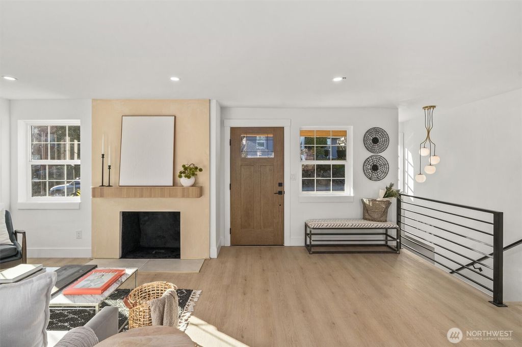 Photo of 3310 9th Avenue W, Seattle, WA 98119 (MLS # 2331717)