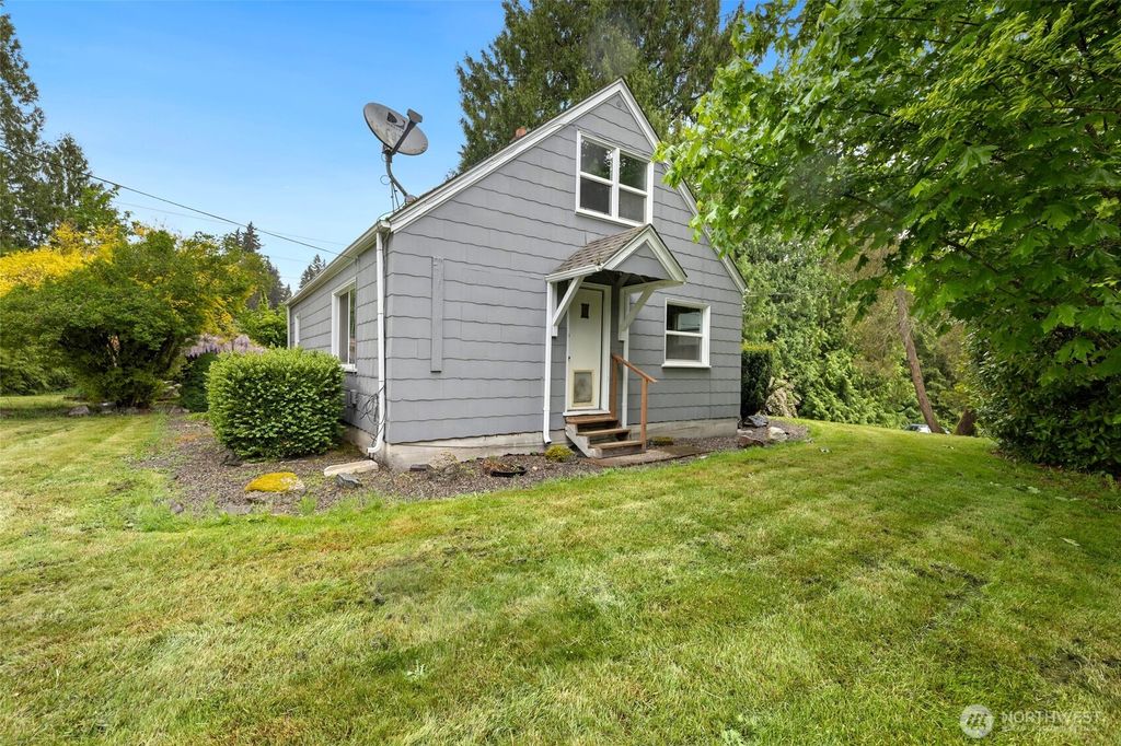 Photo of 11513 Jovita Blvd BLVD E, Edgewood, WA 98372 (MLS # 2525233)
