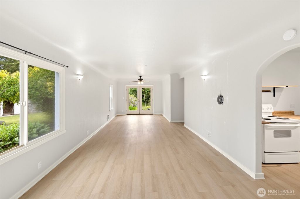 Photo of 11513 Jovita Blvd BLVD E, Edgewood, WA 98372 (MLS # 2525233)