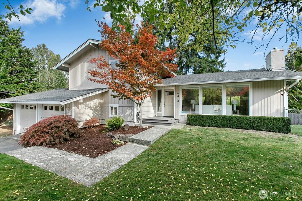 Photo of 7622 140th Place Pl NE, Redmond, WA 98052 (MLS # 2446500)