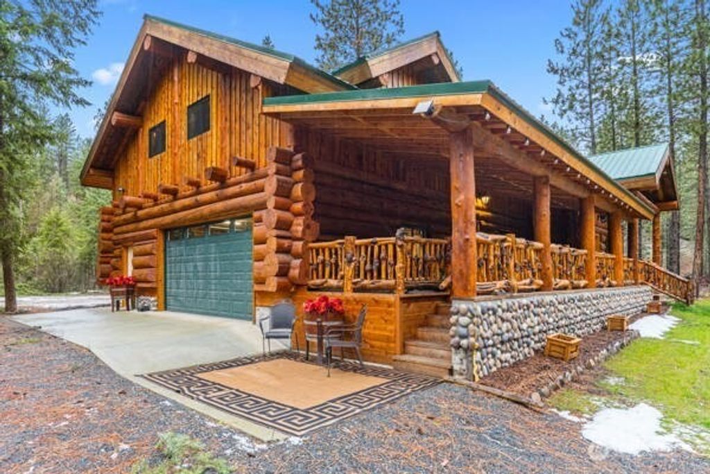 Photo of 59 Siochanta Drive, Kettle Falls, WA 99141 (MLS # 2463779)