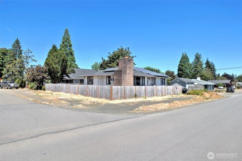 Photo of 306 E I Street, Shelton, WA 98584 (MLS # 2409873)
