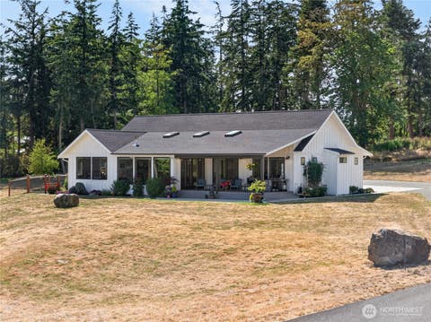 Photo of 2115 Chinook Ridge Lane, Oak Harbor, WA 98277 (MLS # 2555472)