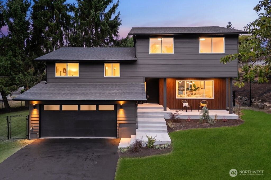 Photo of 12504 SE 104th Street, Renton, WA 98056 (MLS # 2423213)