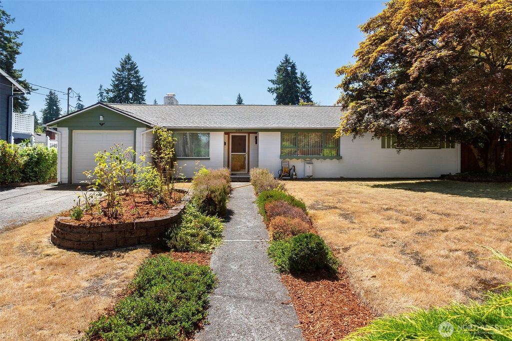 Photo of 6004 225th Street SW, Mountlake Terrace, WA 98043 (MLS # 2412930)