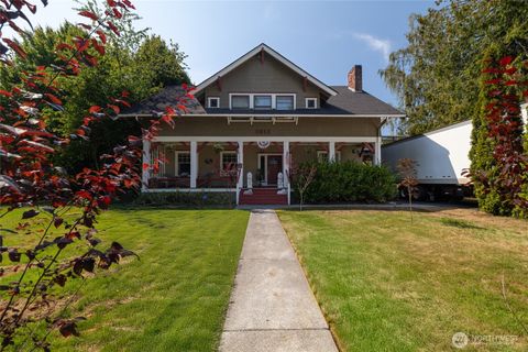 1011 Caveness Drive Centralia WA 98531