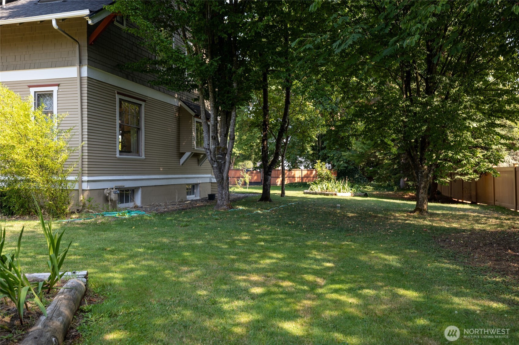 1011 Caveness Drive
