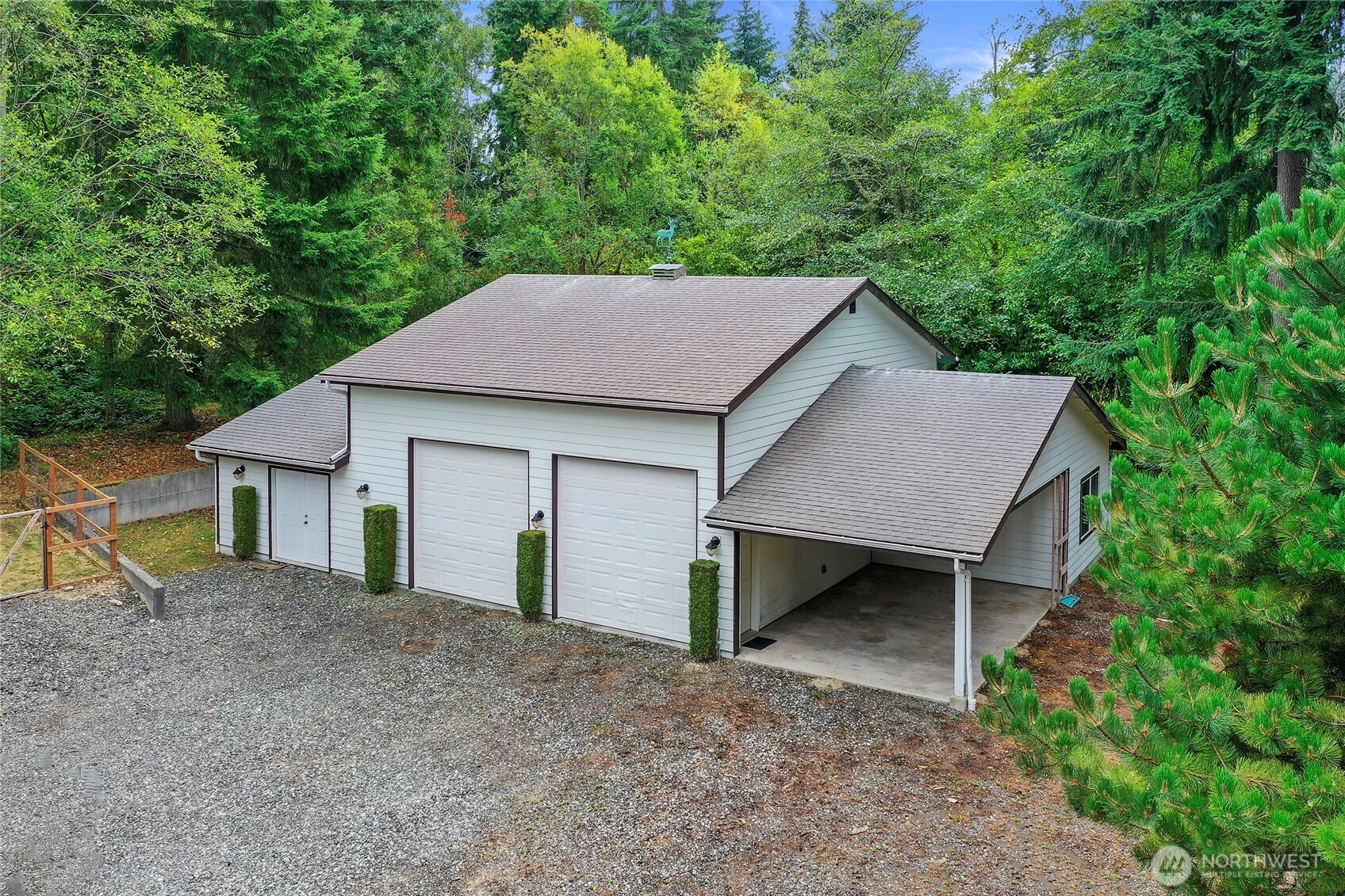 9918 NE Kingston Farm Road