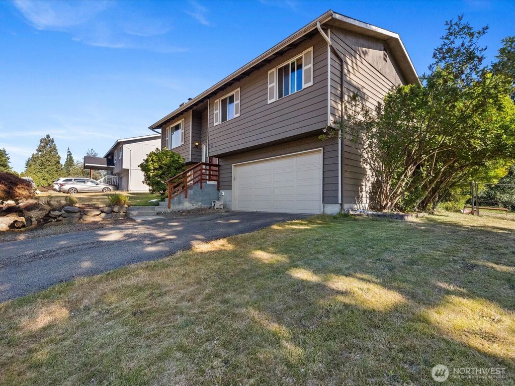 Photo of 9130 7th Street SE, Lake Stevens, WA 98258 (MLS # 2419932)