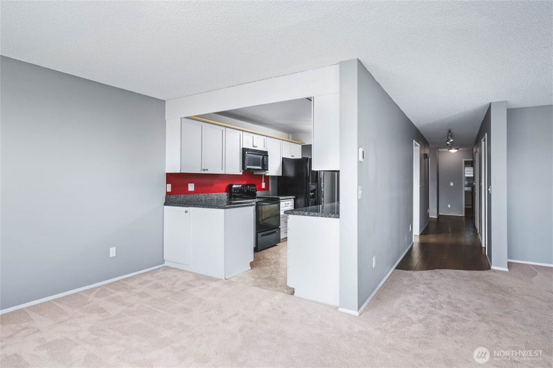 1800 Skyline Way 205