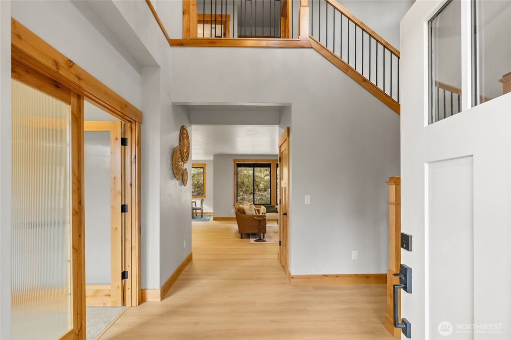 Photo of 660 Stone Ridge Drive, Cle Elum, WA 98922 (MLS # 2581529)