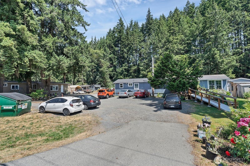 823 128th Street SE