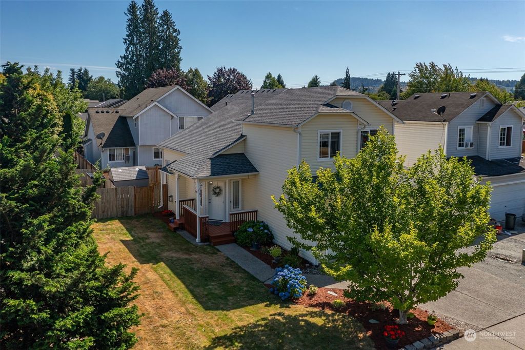 Photo of 17136 Cambridge Street SE, Monroe, WA 98272 (MLS # 2142839)