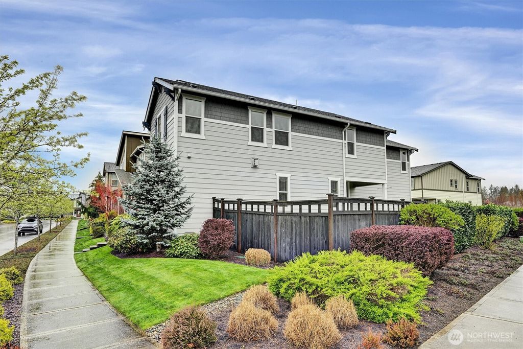 Photo of 32898 Pine Avenue SE, Black Diamond, WA 98010 (MLS # 2416093)