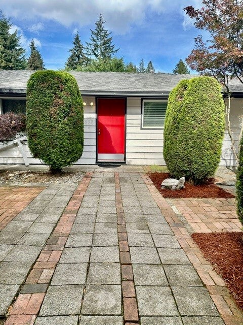 426 S 193rd Street
