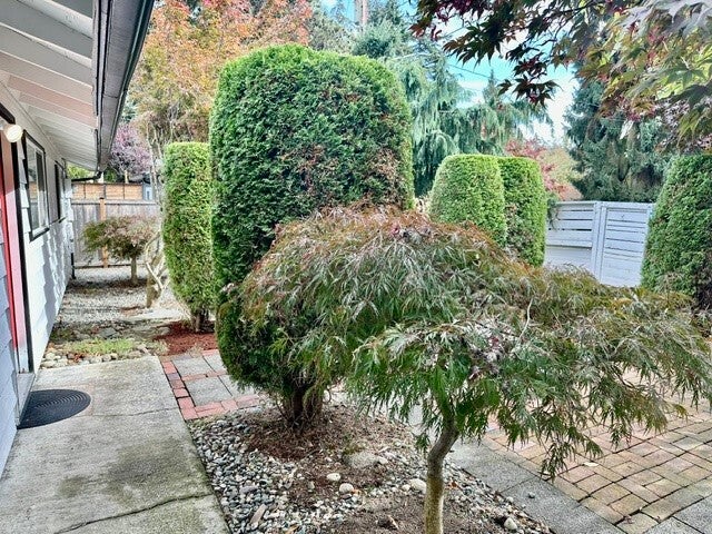 426 S 193rd Street