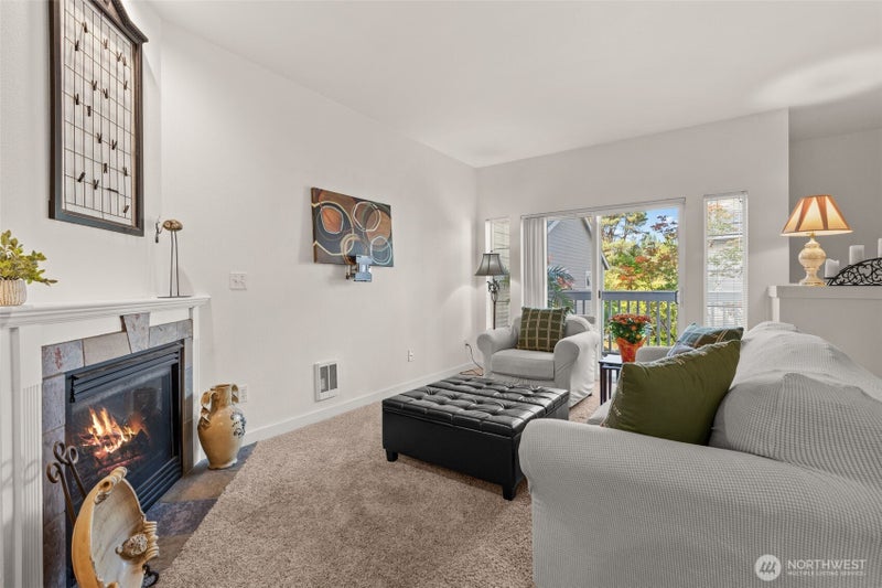 9700 Ravenna Avenue NE 11