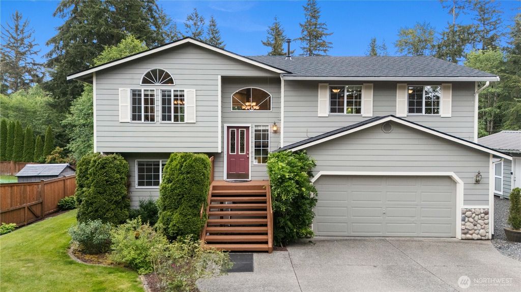 Photo of 3327 139th Avenue NE, Lake Stevens, WA 98258 (MLS # 2521759)