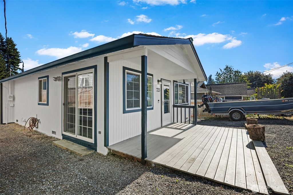 Photo of 723 Ford Avenue, Snohomish, WA 98290 (MLS # 2444730)