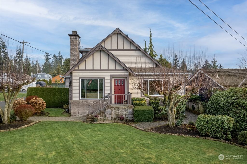 Photo of 401 Alverson Boulevard, Everett, WA 98201 (MLS # 2310433)