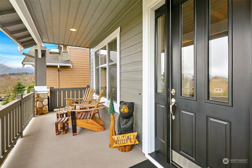 Photo of 777 Bear Ridge Drive NW, Issaquah, WA 98027 (MLS # 2033635)