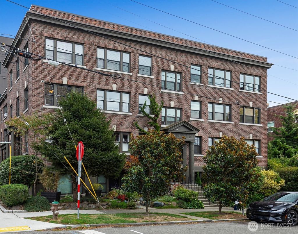 Photo of 1136 13th Avenue #305, Seattle, WA 98122 (MLS # 2444042)