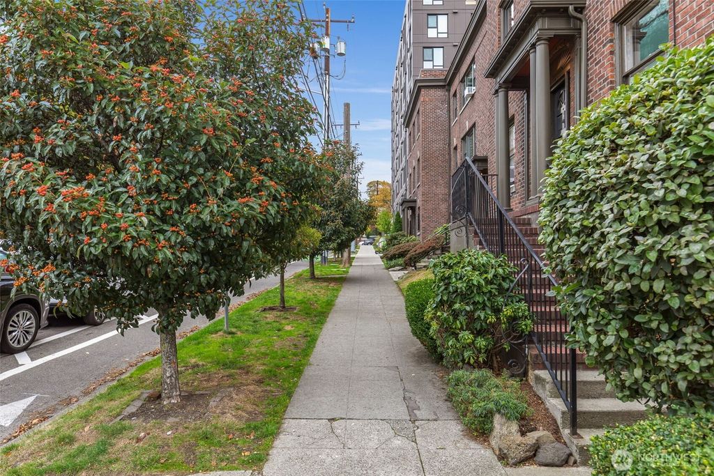 Photo of 1136 13th Avenue #305, Seattle, WA 98122 (MLS # 2444042)