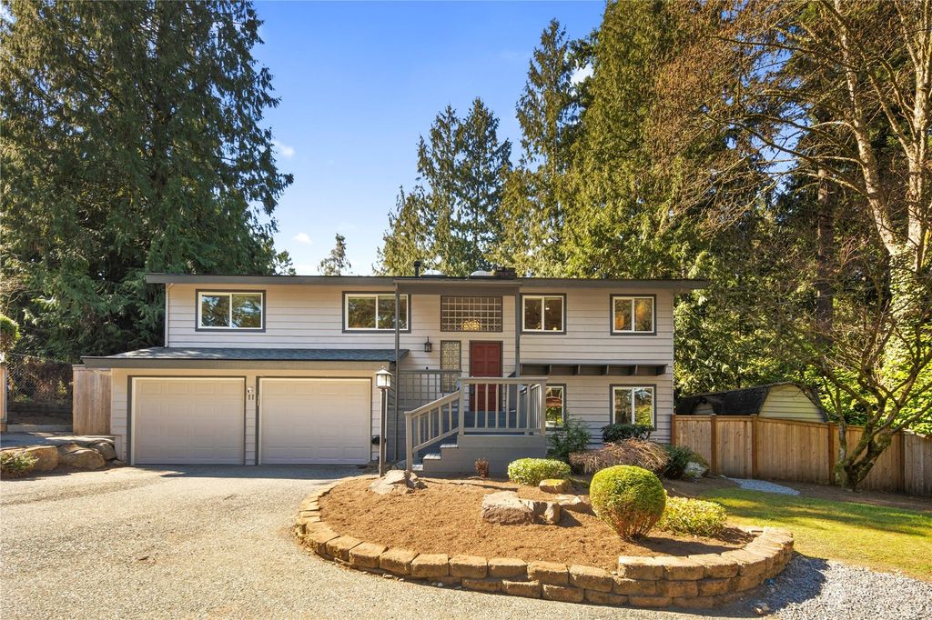 Photo of 11 143rd Street SE, Lynnwood, WA 98087 (MLS # 2212590)