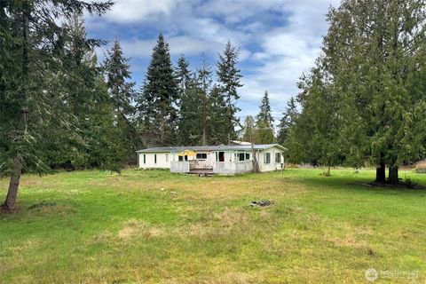 Photo of 183 Tac-Dale Drive, Port Angeles, WA 98363 (MLS # 2496853)