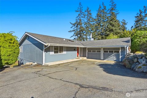 Photo of 2198 Aurora Court, Oak Harbor, WA 98277 (MLS # 2515829)