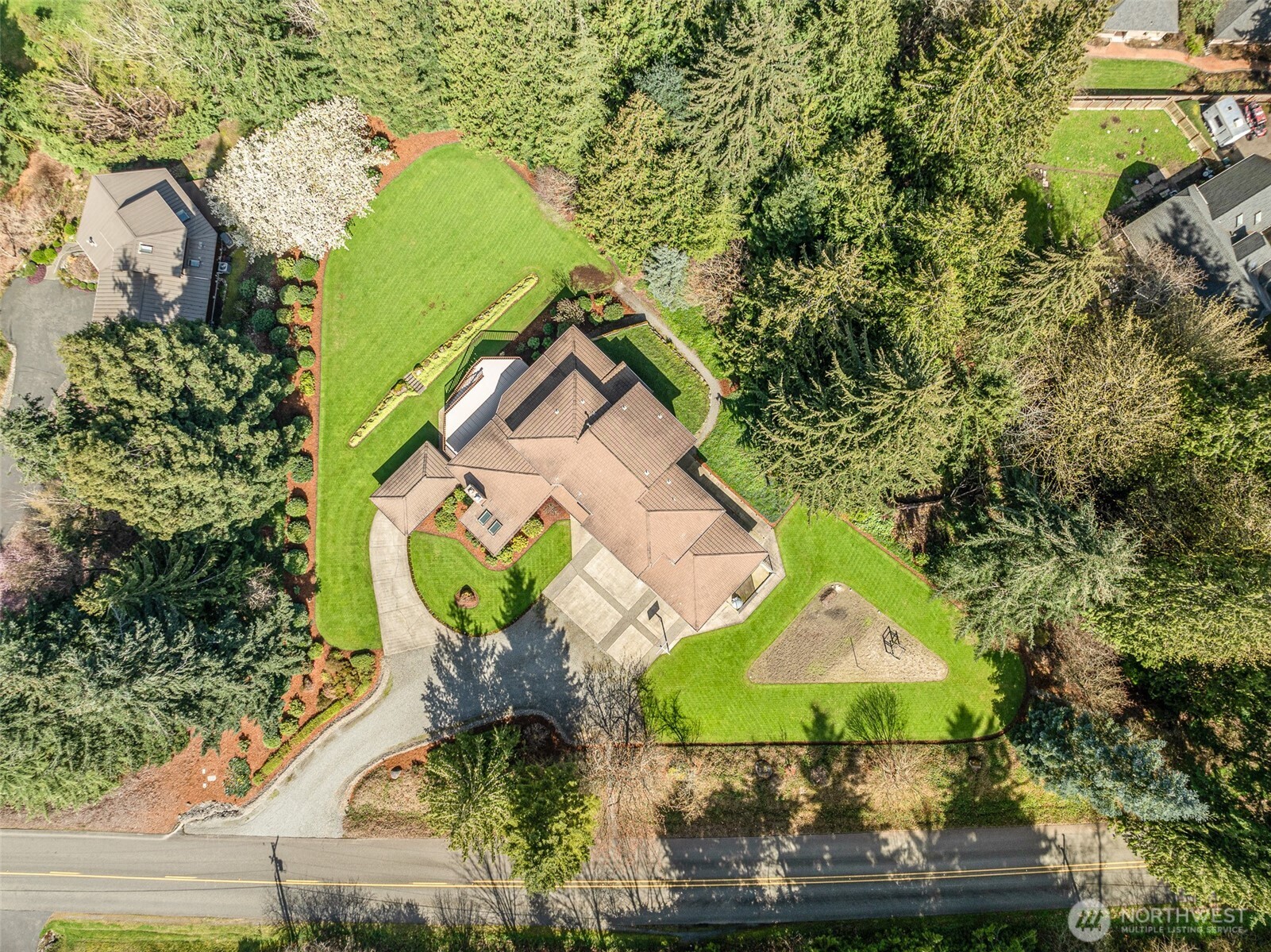 3901 27th Avenue SE