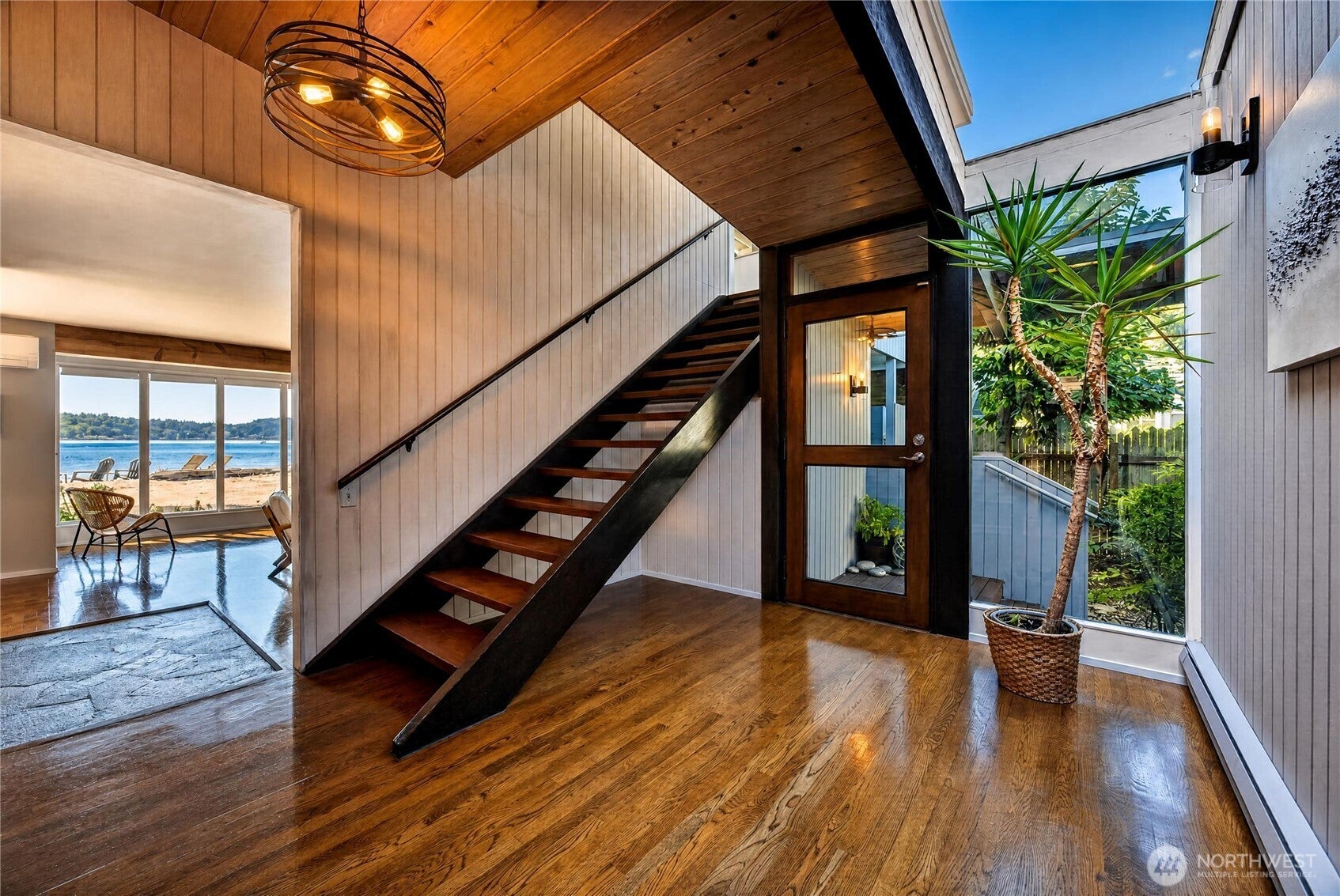 78 Point Fosdick Drive NW
