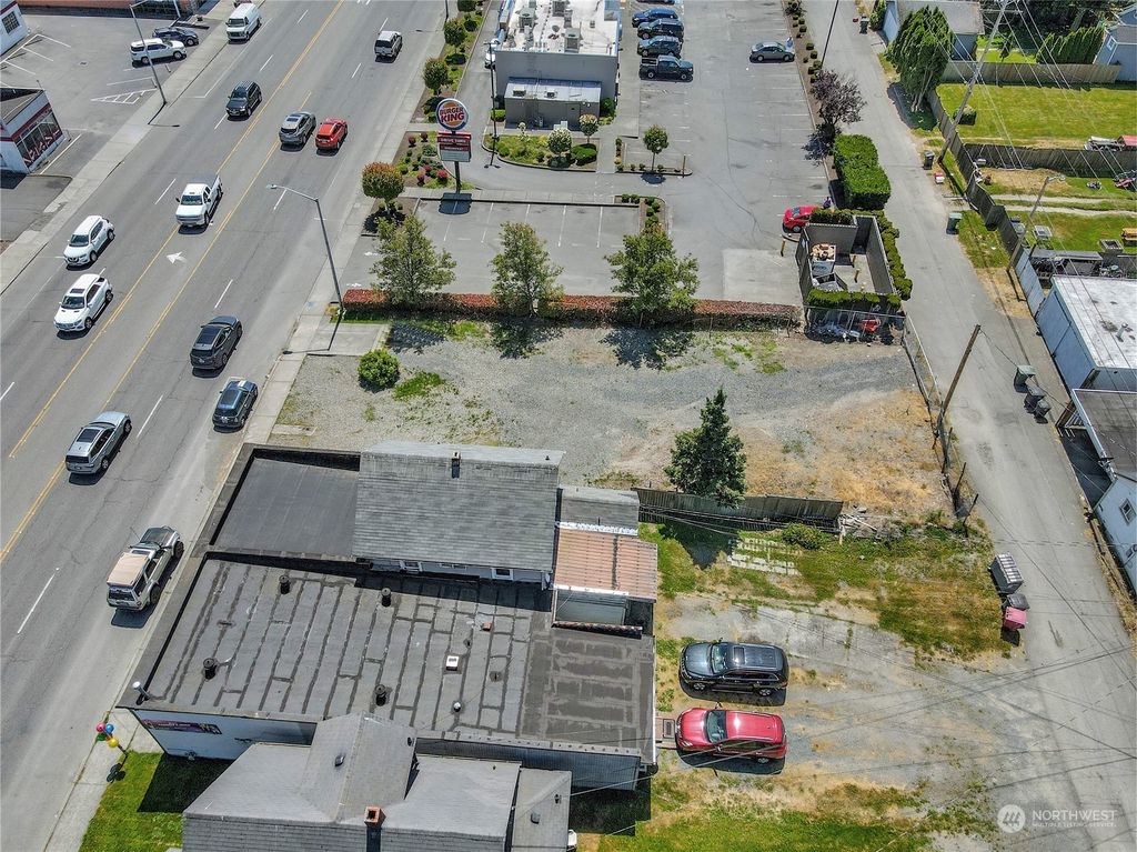 Photo of 2410 &amp; 2412 Broadway, Everett, WA 98201 (MLS # 2101793)